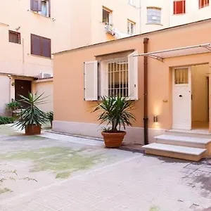 https://parioli-house-near-borghese.it-romehotels.com